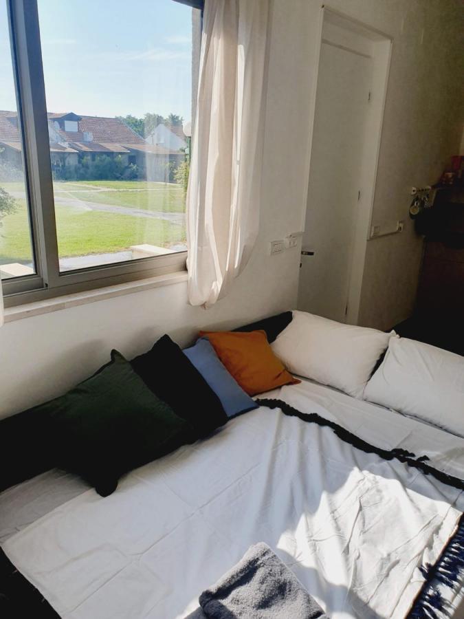 Gilboa View - יחידת אירוח מתוקה Apartment Reshafim Bagian luar foto